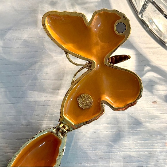 Colorful Butterfly jewelry box with stones Brand New - Picture 3 of 11